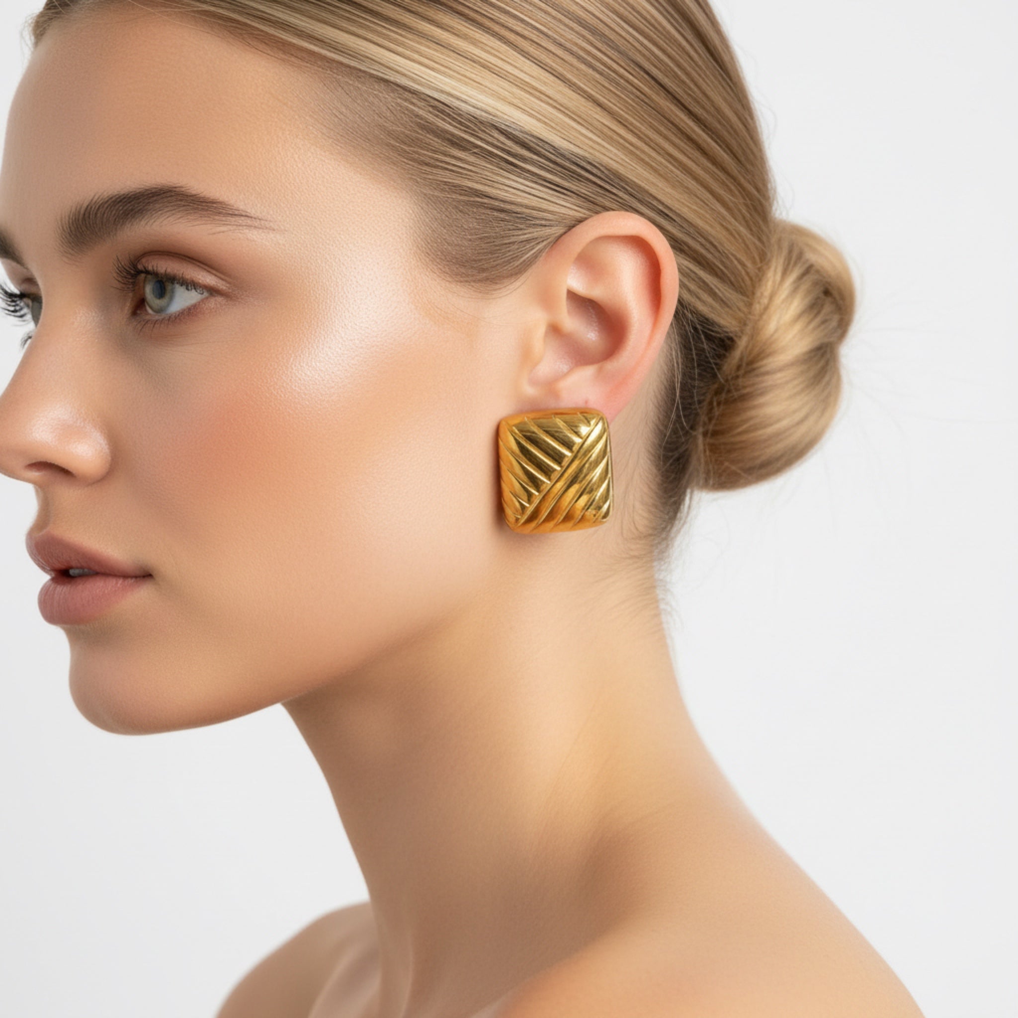 Olympia Textured Square Earrings
