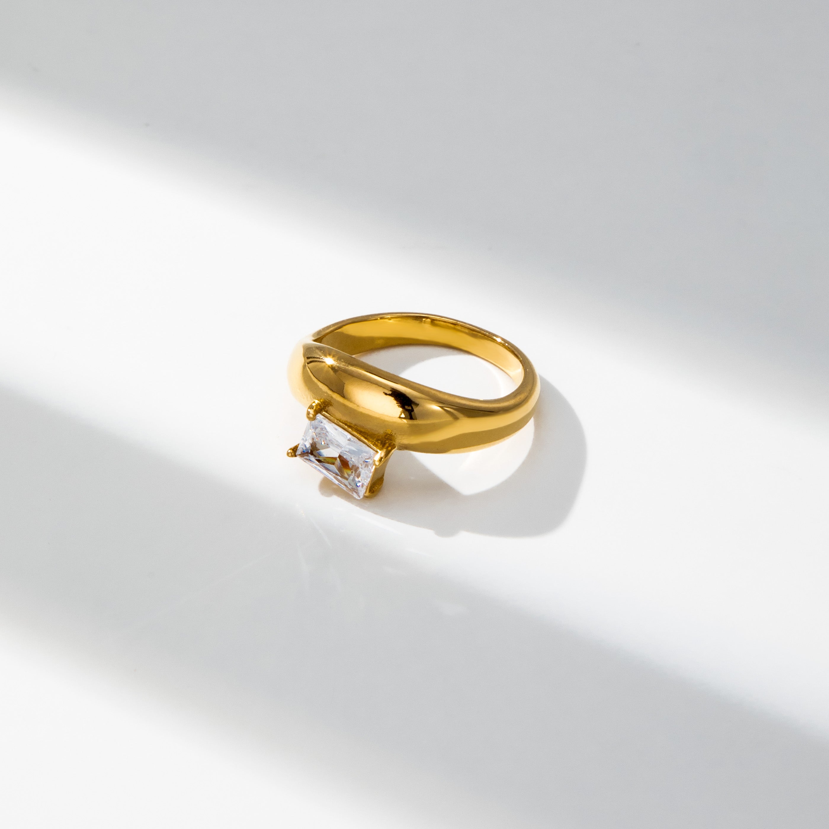 Lumi Statement Ring